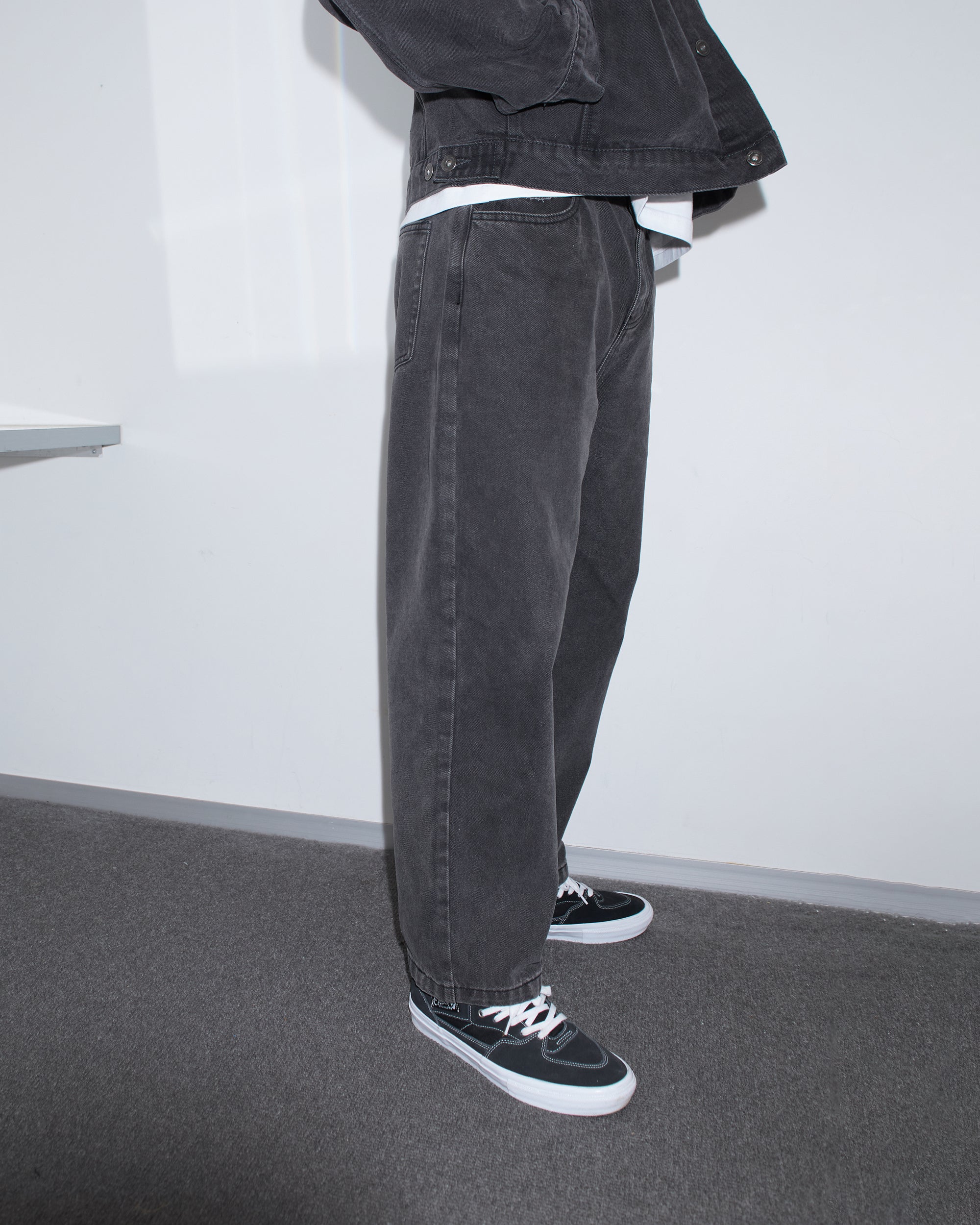 Barbed Denim Jeans | Faded Black