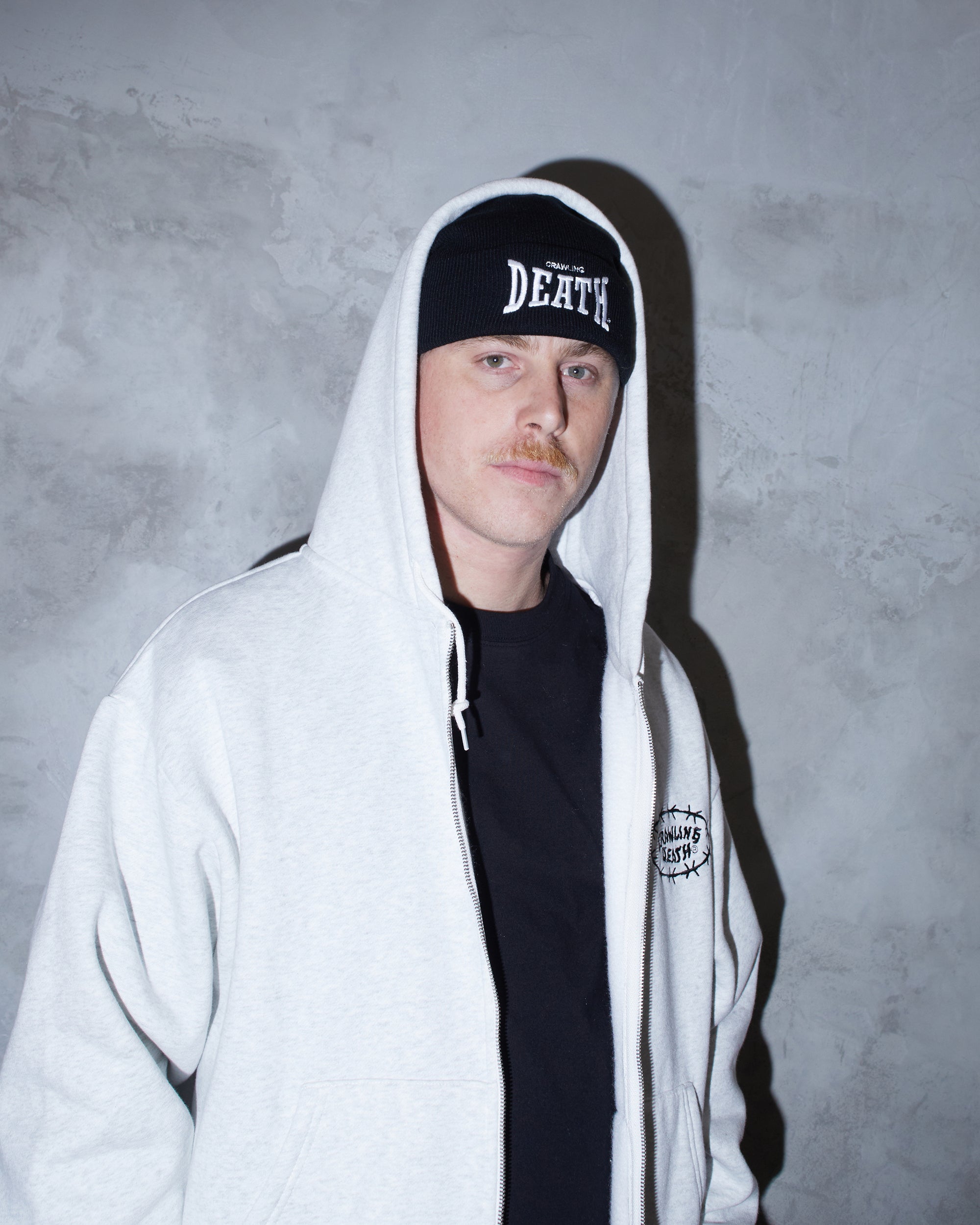 Curve Logo Beanie | Black